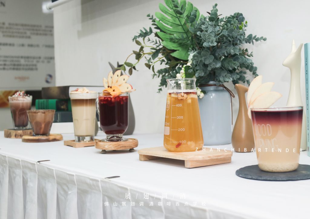 現(xiàn)場(chǎng)調(diào)試飲品